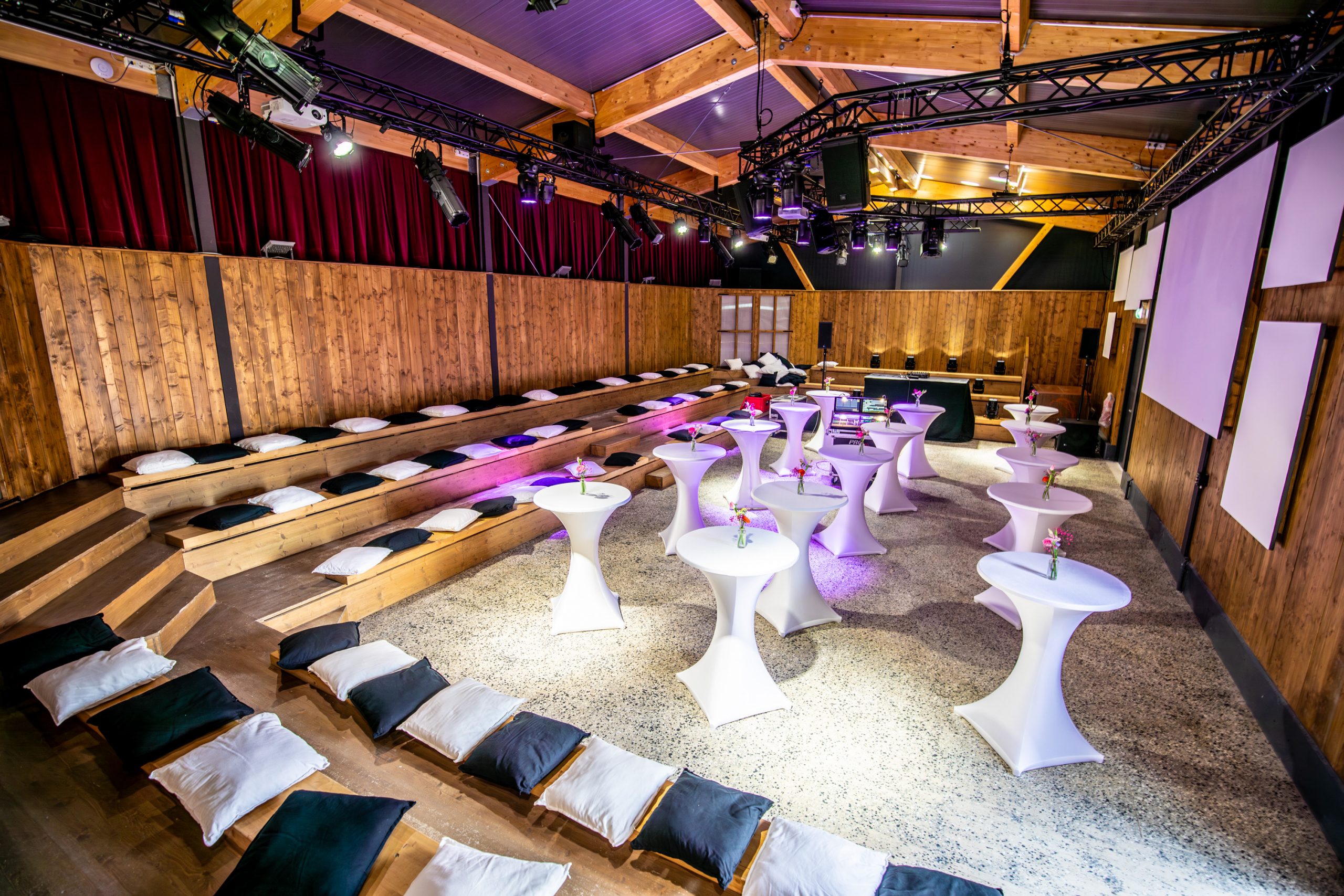 SHOWPALAST München – Nebengebäude Universität